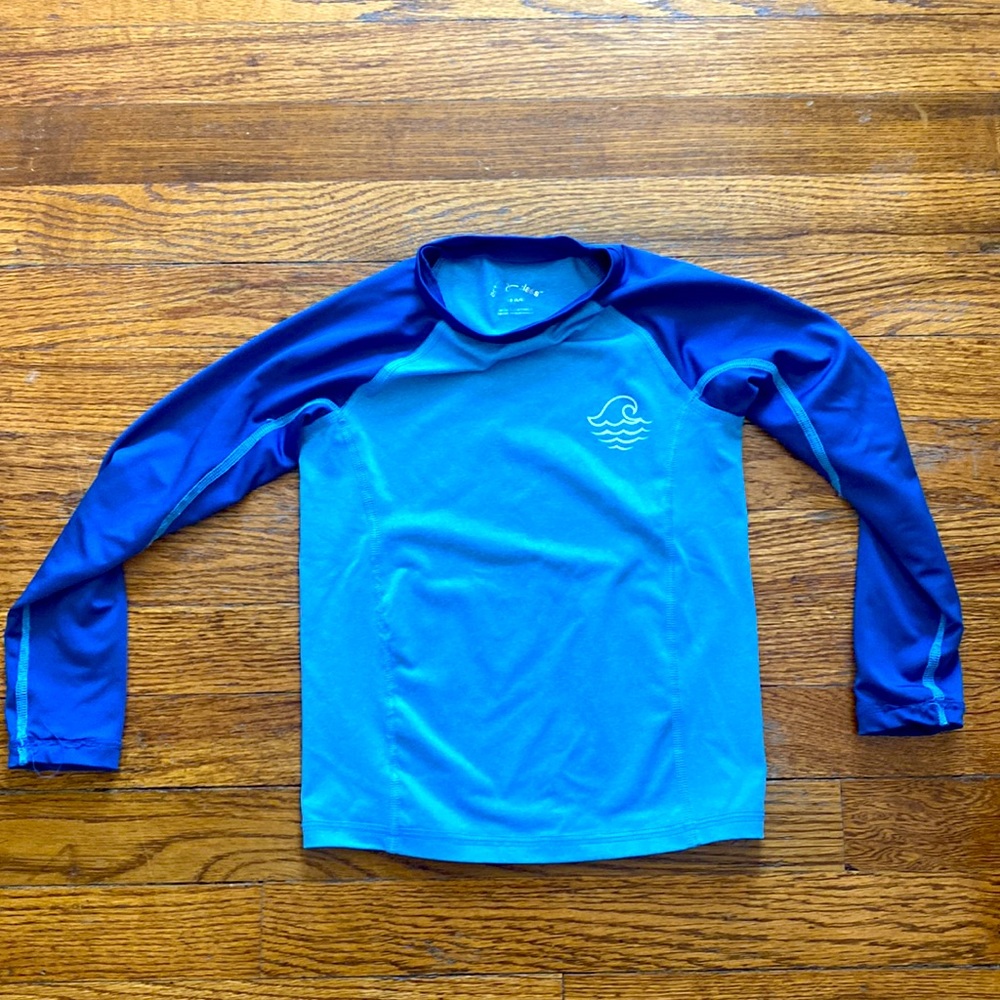 Art class brand xs blue rash guard